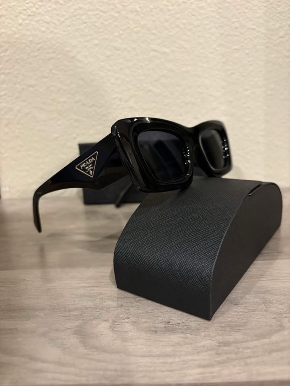 Prada Black Sunglasses - Picture 3 of 4